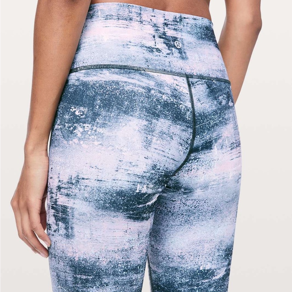 Lululemon Wunder Under High-Rise Tight 25" - Size 4 - Picture 2 of 8